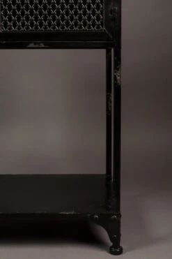 Dutchbone - Denver Kabinet Low - Gråsvart 19 Dutchbone - Denver Kabinet Low - Gråsvart -UNOLIVING Butikk dutchbone denver kabinet low graasort vitrineskabe DB00356 7 8ed5