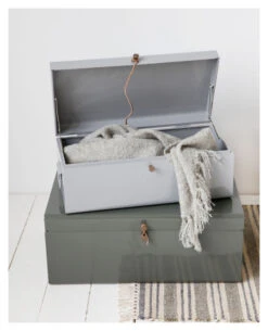 House Doctor Oppvaringskofferter I Metall - Grå/Grønn -UNOLIVING Butikk house doctor metal opbevaringskufferter graagroen opbevaring HO01168 3 eb3c