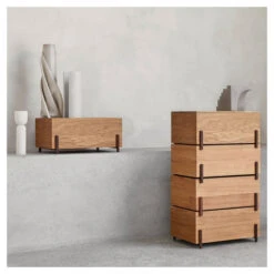 Kristina Dam Studio Stack Oppbevaringsboks, Eik 7 Kristina Dam Studio Stack Oppbevaringsboks, Eik -UNOLIVING Butikk kristina dam studio stack opbevaringsboks eg kasse KD00032 4 a385